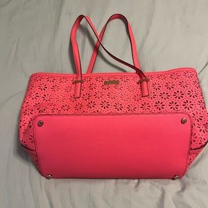 Kate Spade leather purse tote style. Pink. Daisy pattern.
